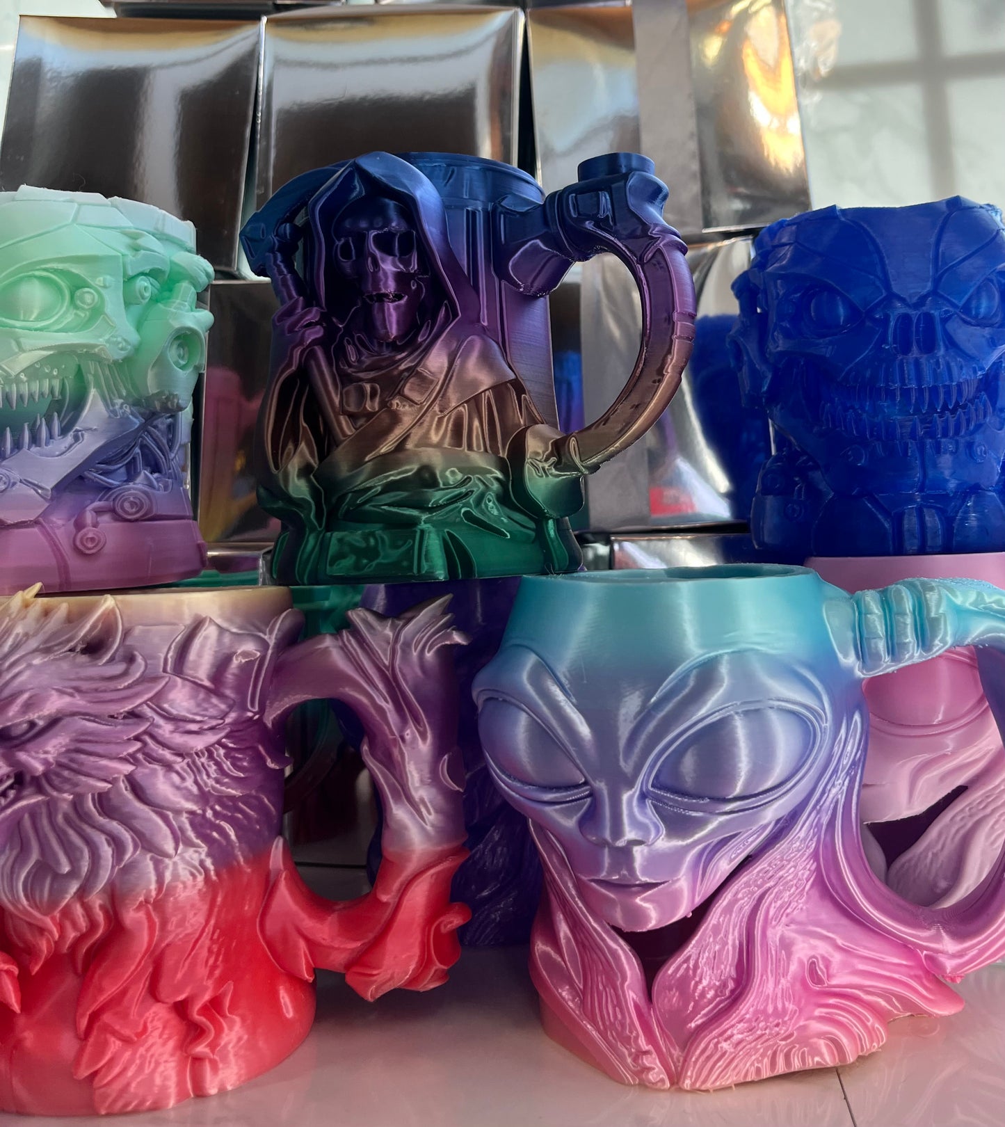 Sci-fi artistic can holding mugs mystery boxes