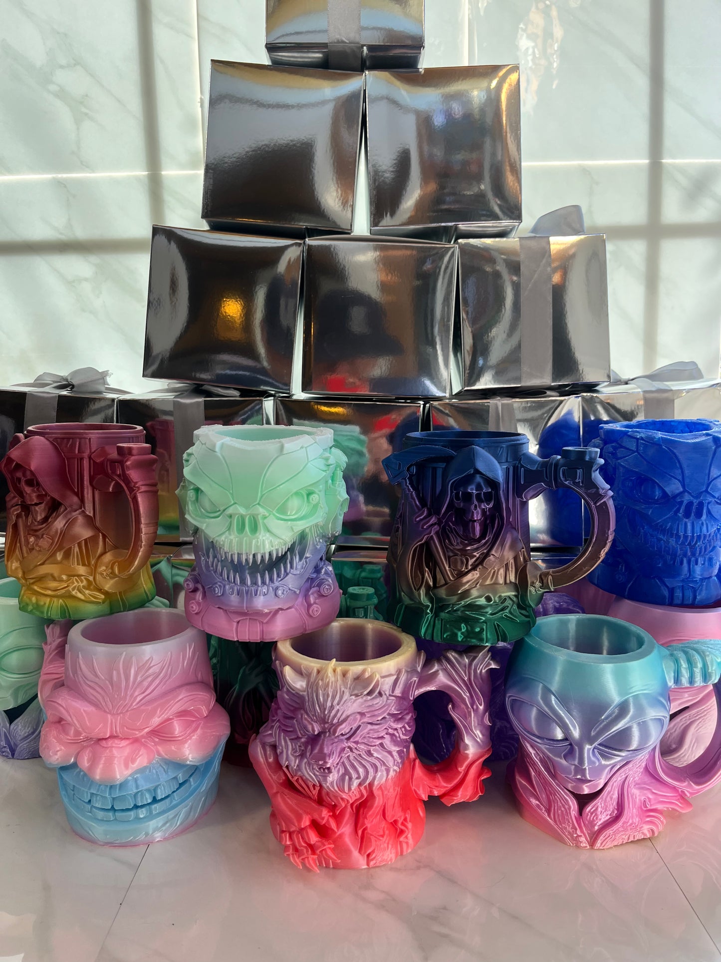 Sci-fi artistic can holding mugs mystery boxes