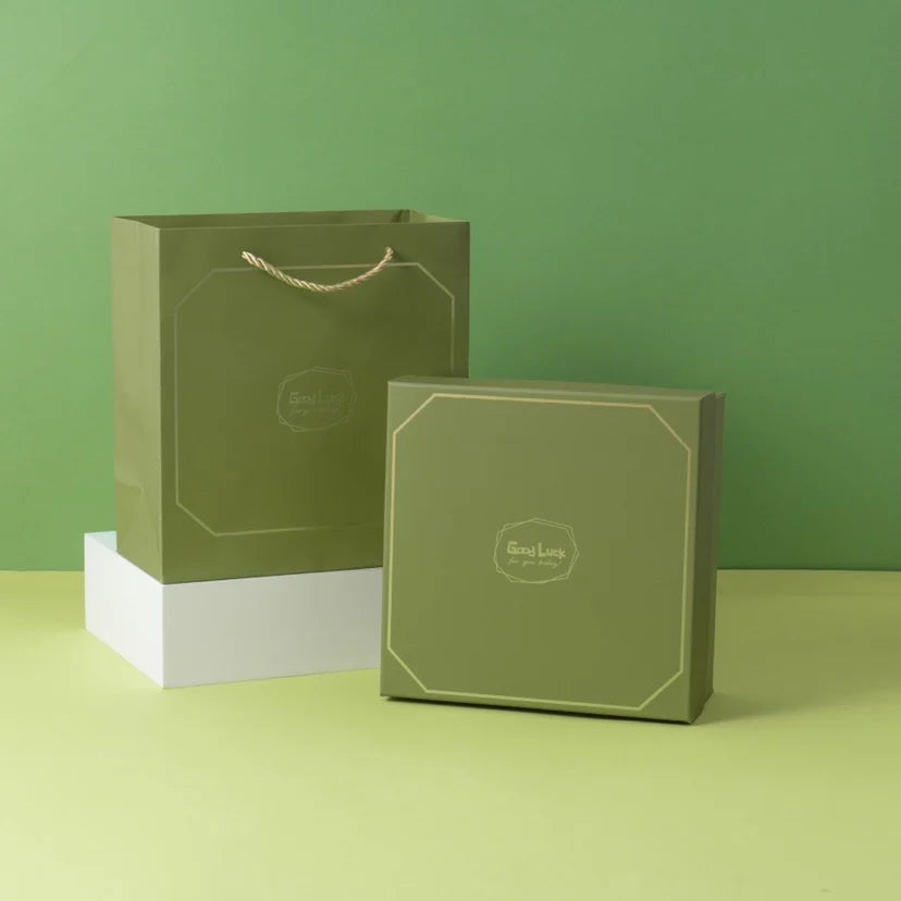 Emerald All-Weather Gift Box