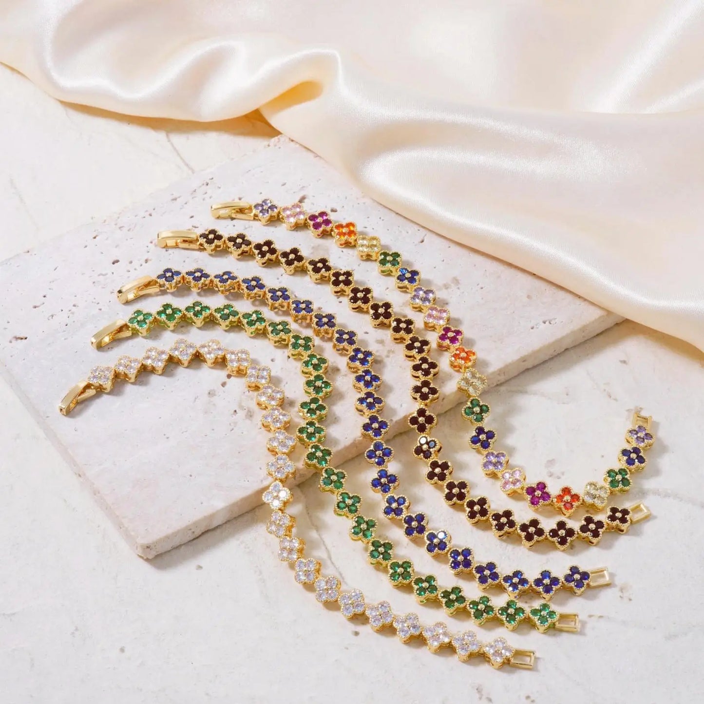 Elegant Lucky Clover Party Bracelet